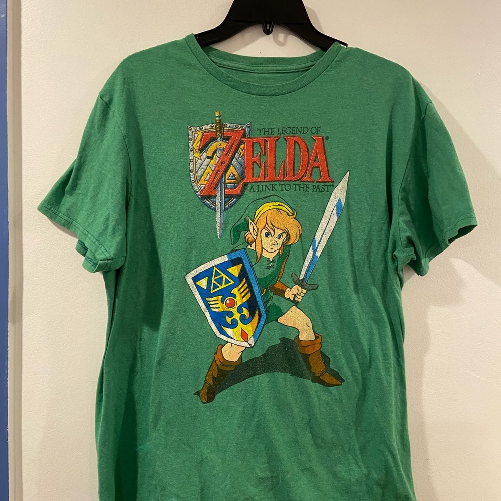 Zelda “A Link to the Past” Graphic Tee – Nintendo 2020